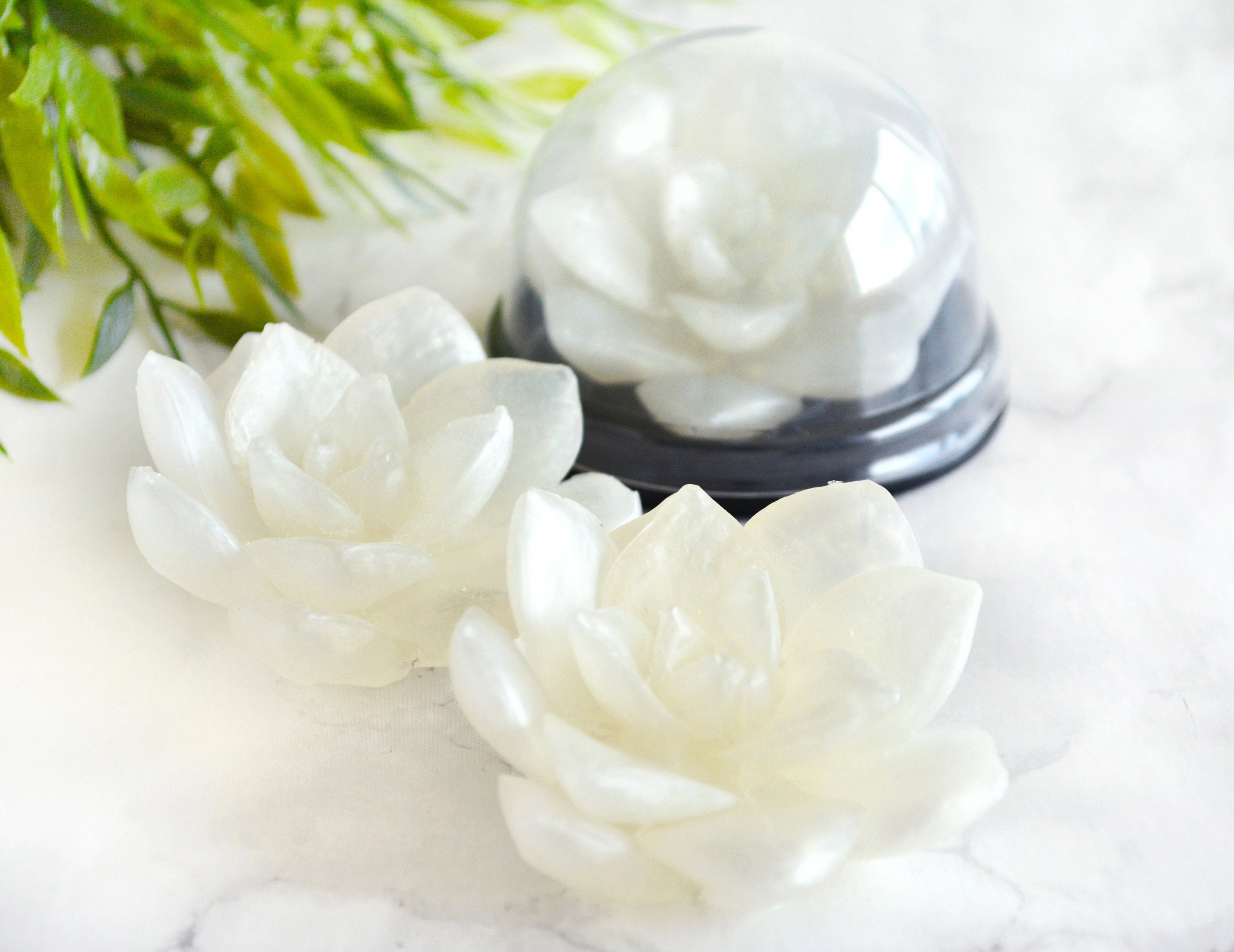 Grass Stain Scented White Lotus Soap by Tailored Soap Grass Stain Scented White Lotus Soap by Tailored Soap