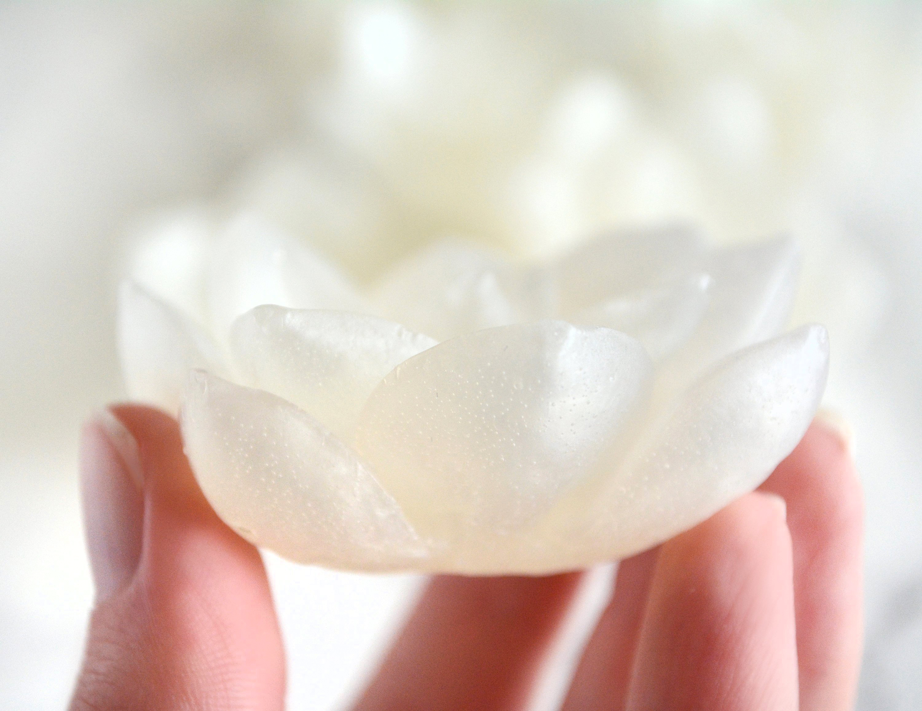 Grass Stain Scented White Lotus Soap by Tailored Soap Grass Stain Scented White Lotus Soap by Tailored Soap